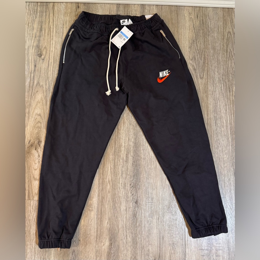 Men's Nike Sportswear Black Retro Logo French Terry Jogger DM5271-045